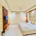 Hotel Riverb